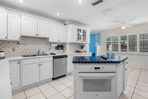 House in Winter Park, Florida 4 bedrooms, 238.29 sq.m. № 1919884 - photo 22