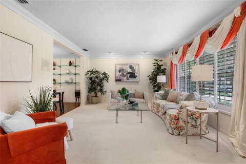 House in Winter Park, Florida 4 bedrooms, 238.29 sq.m. № 1919884 - photo 7