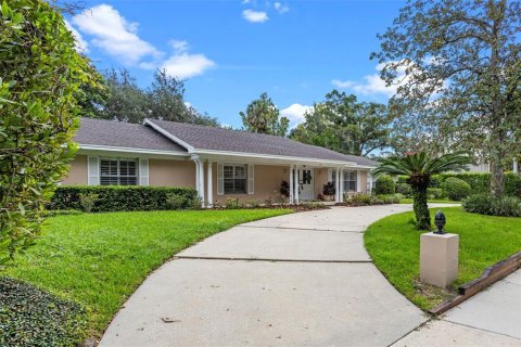 House in Winter Park, Florida 4 bedrooms, 238.29 sq.m. № 1919884 - photo 3
