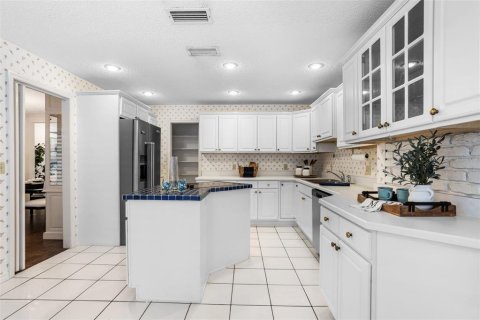 House in Winter Park, Florida 4 bedrooms, 238.29 sq.m. № 1919884 - photo 18