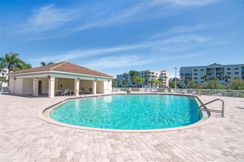 Copropriété à louer à Cape Canaveral, Floride: 2 chambres, 169.83 m2 № 2147707 - photo 22