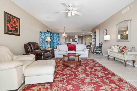Copropriété à louer à Cape Canaveral, Floride: 2 chambres, 169.83 m2 № 2147707 - photo 4