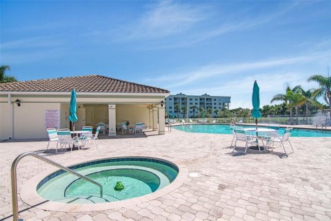 Copropriété à louer à Cape Canaveral, Floride: 2 chambres, 169.83 m2 № 2147707 - photo 23