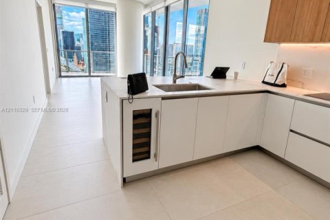 Copropriété à vendre à Miami, Floride: 2 chambres, 121.05 m2 № 2430164 - photo 3