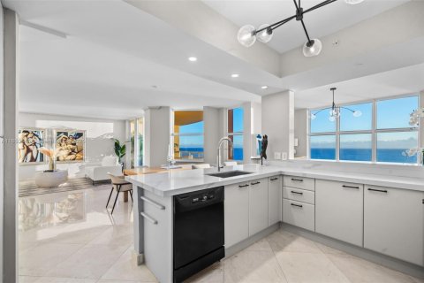 Copropriété à vendre à Fort Lauderdale, Floride: 3 chambres, 201.78 m2 № 1854859 - photo 3