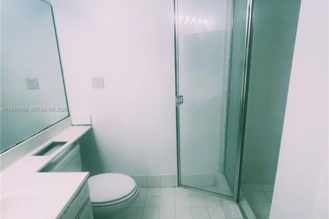 Снять в аренду кондоминиум в Авентура, Флорида 2 спальни, 121.7м2, № 1992042 - фото 4