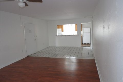 Condo in Tampa, Florida, 2 bedrooms  № 2112060 - photo 6