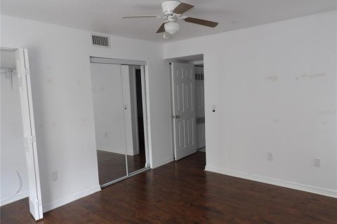 Condo in Tampa, Florida, 2 bedrooms  № 2112060 - photo 9