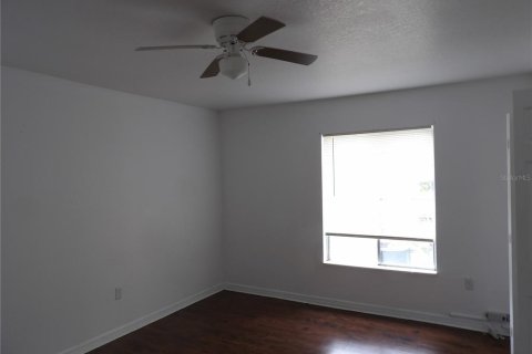Condo in Tampa, Florida, 2 bedrooms  № 2112060 - photo 7