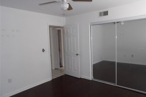 Condo in Tampa, Florida, 2 bedrooms  № 2112060 - photo 10