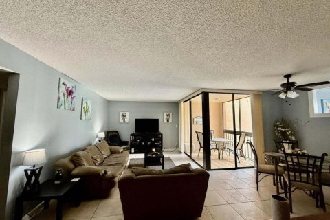 Condominio en alquiler en Delray Beach, Florida, 2 dormitorios, 109.16 m2 № 2250750 - foto 7