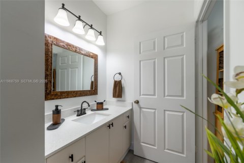 Villa ou maison à vendre à Homestead, Floride: 2 chambres, 98.2 m2 № 2179902 - photo 6
