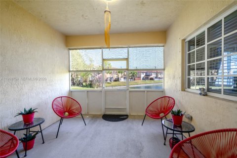 Villa ou maison à vendre à Homestead, Floride: 2 chambres, 98.2 m2 № 2179902 - photo 3
