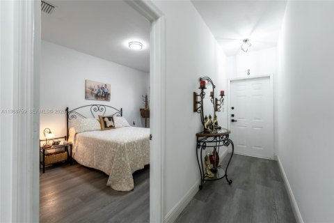 Villa ou maison à vendre à Homestead, Floride: 2 chambres, 98.2 m2 № 2179902 - photo 19