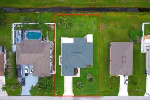 Villa ou maison à vendre à Port St. Lucie, Floride: 3 chambres, 189.06 m2 № 2250228 - photo 27