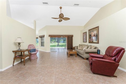 Casa en venta en Punta Gorda, Florida, 3 dormitorios, 176.61 m2 № 1914679 - foto 5