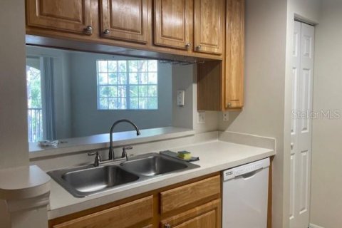 Condo in Sarasota, Florida, 2 bedrooms  № 1788072 - photo 4