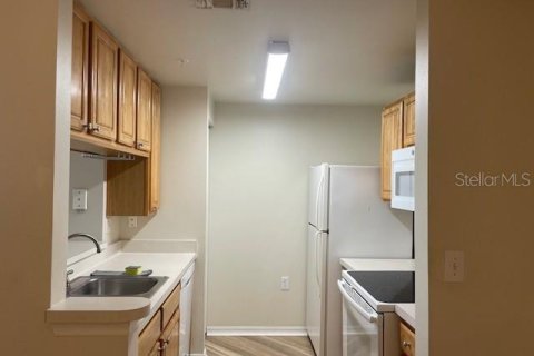 Condo in Sarasota, Florida, 2 bedrooms  № 1788072 - photo 3