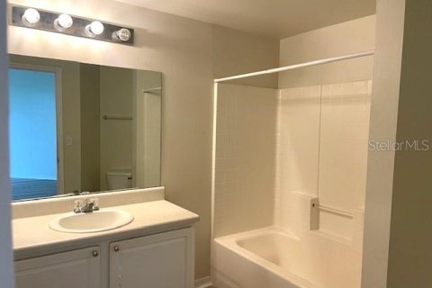 Condo in Sarasota, Florida, 2 bedrooms  № 1788072 - photo 17