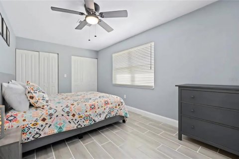 Casa en venta en Clearwater, Florida, 4 dormitorios, 144 m2 № 2217971 - foto 13