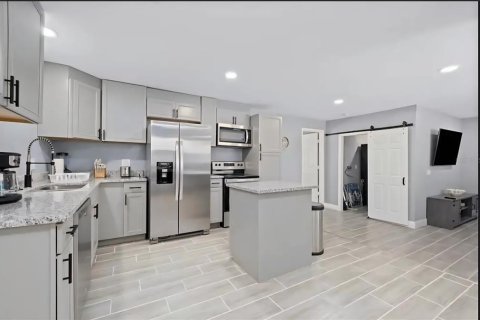 Casa en venta en Clearwater, Florida, 4 dormitorios, 144 m2 № 2217971 - foto 9