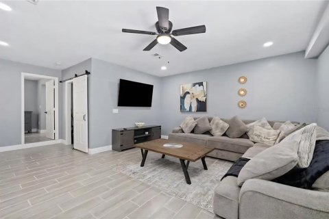 Casa en venta en Clearwater, Florida, 4 dormitorios, 144 m2 № 2217971 - foto 6
