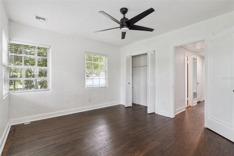 House in Sanford, Florida 3 bedrooms, 209.96 sq.m. № 2259314 - photo 16