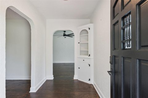 House in Sanford, Florida 3 bedrooms, 209.96 sq.m. № 2259314 - photo 3