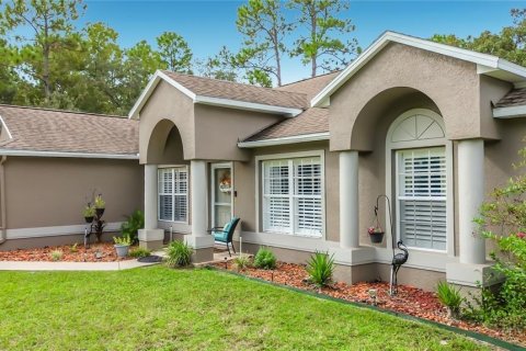 Villa ou maison à vendre à Homosassa, Floride: 4 chambres, 202.16 m2 № 2406800 - photo 5