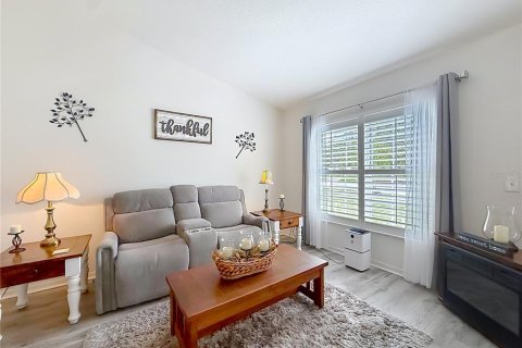Villa ou maison à vendre à Homosassa, Floride: 4 chambres, 202.16 m2 № 2406800 - photo 10