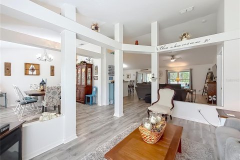 Villa ou maison à vendre à Homosassa, Floride: 4 chambres, 202.16 m2 № 2406800 - photo 8