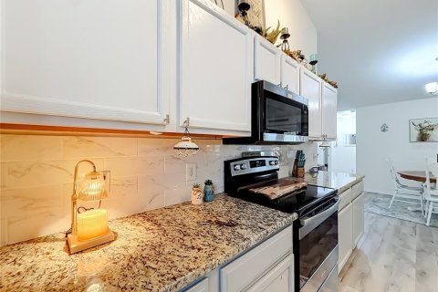 Villa ou maison à vendre à Homosassa, Floride: 4 chambres, 202.16 m2 № 2406800 - photo 21
