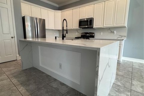House in Apopka, Florida 3 bedrooms, 168.25 sq.m. № 1532269 - photo 7