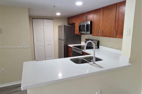 Condo in Coconut Creek, Florida, 2 bedrooms  № 2069365