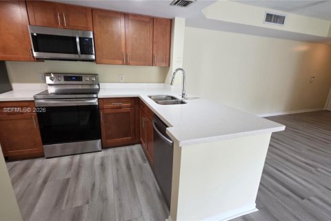 Condo in Coconut Creek, Florida, 2 bedrooms  № 2069365 - photo 6