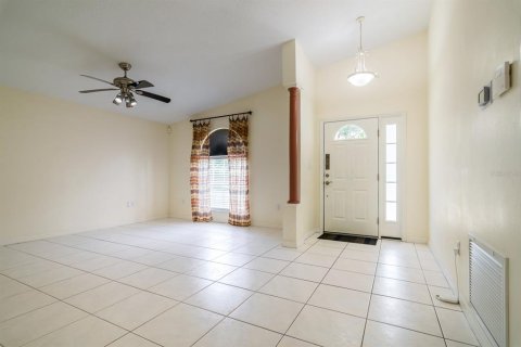 Casa en venta en Tampa, Florida, 3 dormitorios, 137.22 m2 № 1563428 - foto 2