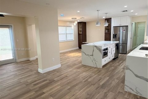 Villa ou maison à louer à Lauderhill, Floride: 3 chambres, 147.71 m2 № 2075158 - photo 5