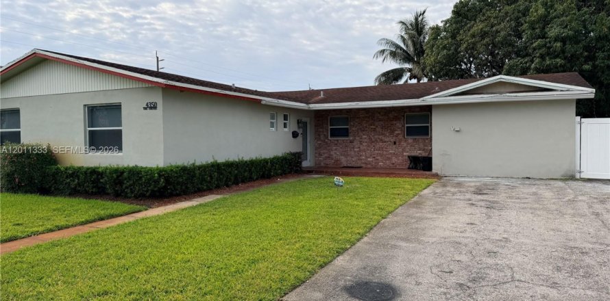 Villa ou maison à Lauderhill, Floride 3 chambres, 147.71 m2 № 2075158