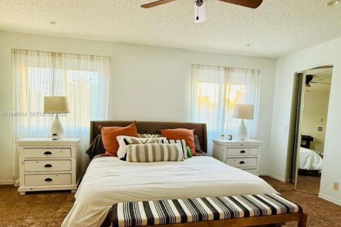 Снять в аренду виллу или дом в Уэстон, Флорида 4 спальни, 262.54м2, № 2004205 - фото 13