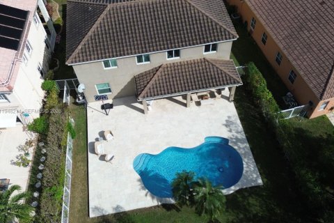 Снять в аренду виллу или дом в Уэстон, Флорида 4 спальни, 262.54м2, № 2004205 - фото 20