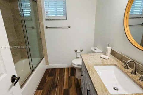 Снять в аренду виллу или дом в Уэстон, Флорида 4 спальни, 262.54м2, № 2004205 - фото 16