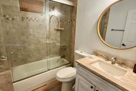 Снять в аренду виллу или дом в Уэстон, Флорида 4 спальни, 262.54м2, № 2004205 - фото 12