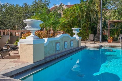 Condo in Sarasota, Florida, 1 bedroom  № 1852931 - photo 8