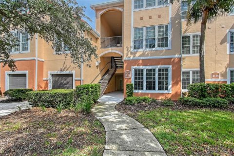 Condo in Sarasota, Florida, 1 bedroom  № 1852931 - photo 1