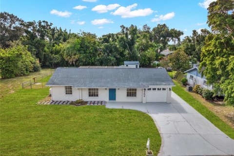 House in Sarasota, Florida 3 bedrooms, 117.89 sq.m. № 2319266