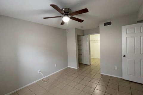Condo in Altamonte Springs, Florida, 2 bedrooms  № 2220607 - photo 21