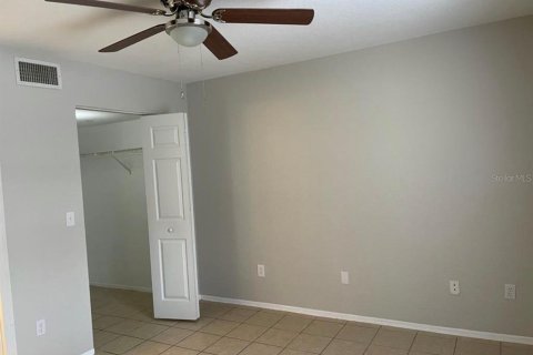 Condo in Altamonte Springs, Florida, 2 bedrooms  № 2220607 - photo 8