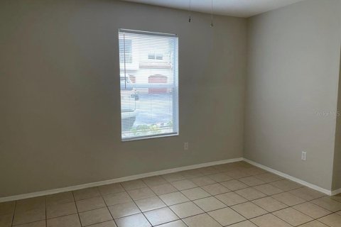 Condo in Altamonte Springs, Florida, 2 bedrooms  № 2220607 - photo 9