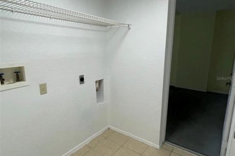 Condo in Altamonte Springs, Florida, 2 bedrooms  № 2220607 - photo 19