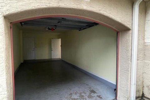 Condo in Altamonte Springs, Florida, 2 bedrooms  № 2220607 - photo 2